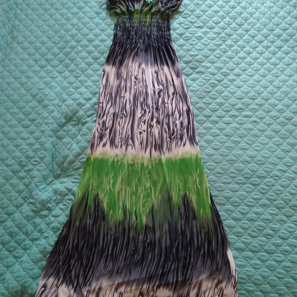 Floor length womens maxi dress - Picture 7 of 8